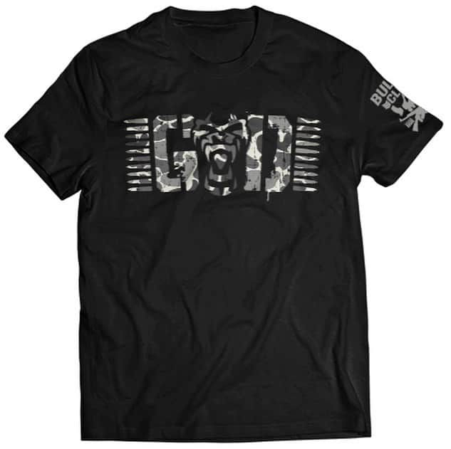 テヴィタ・フィフィタのインスタグラム：「Before we start the Tag League Tournament get these new shirts to cheer us on 🍻! Check out the one I made in dedication to BC 🤘🏽 Link to shirts in story.」