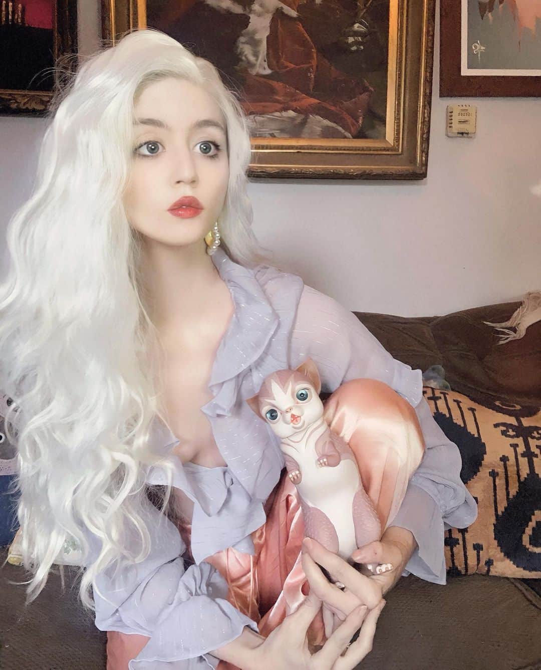 アリソン・ハーバードのインスタグラム：「🖼 @revolve ft my new child @mabgraves」