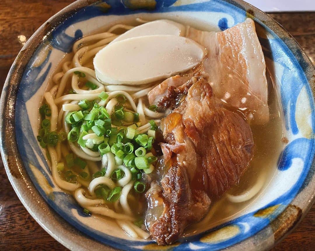 嶋村瞳のグルメインスタ