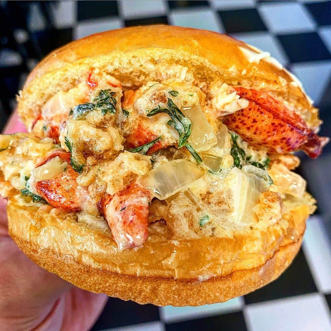 Flavorgod Seasoningsさんのインスタグラム写真 - (Flavorgod SeasoningsInstagram)「Lobster Roll 🔥 by @ketogrid seasoned with @flavorgod Cajun lovers seasoning and @butcher_box 🦞 lobster - Try our Cajun Lovers! Click the link in our bio or visit www.FlavorGod.com」11月13日 10時07分 - flavorgod