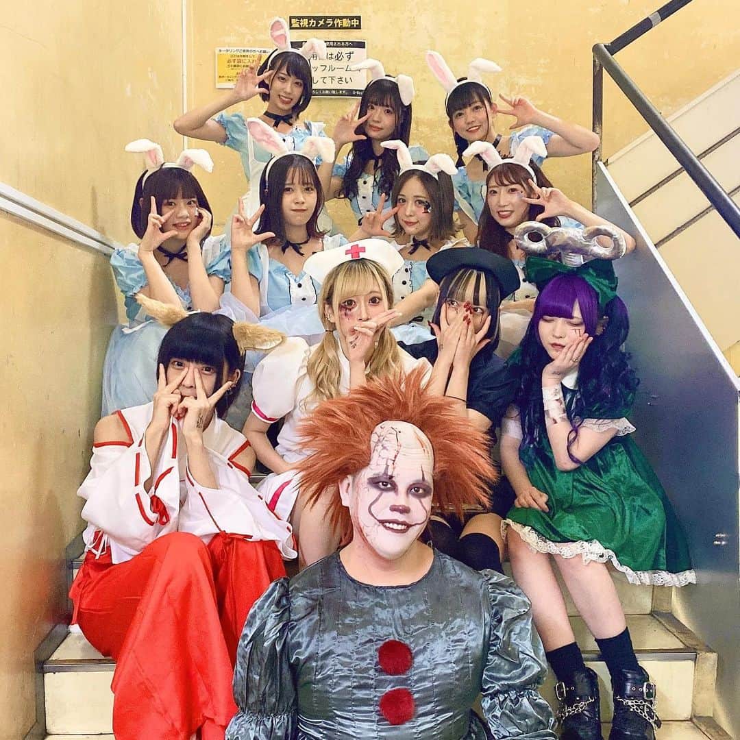 たっしーのインスタグラム：「虹ひこさんとハロウィン2マン🎃 ＊ #モノクローン #虹色担当 #たっしー #アイドル #虹色の飛行少女」