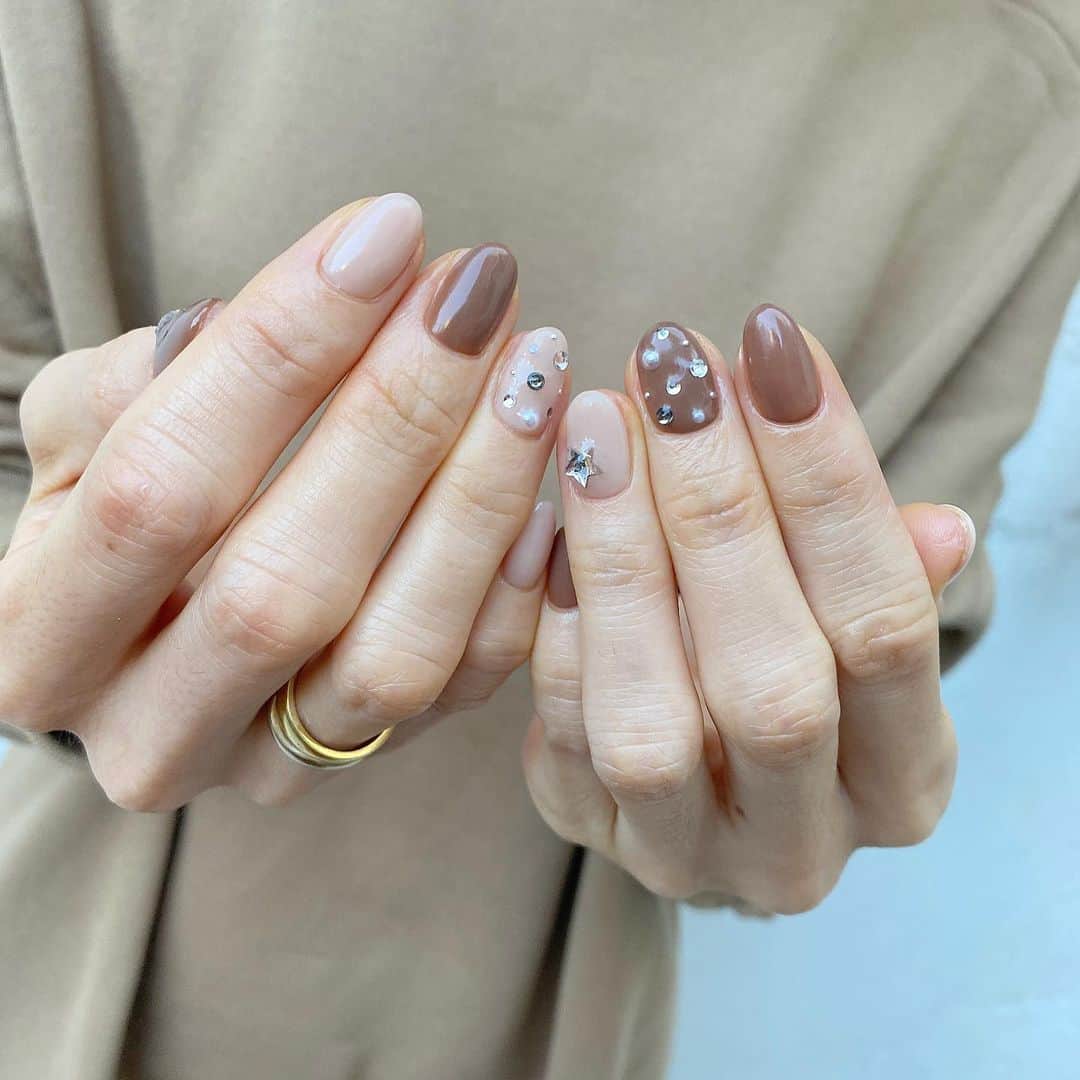 Kana Kobayashiさんのインスタグラム写真 - (Kana KobayashiInstagram)「#nails #dots #star #ネイル #ネイルデザイン #日本橋 #ネイルサロン」11月13日 21時24分 - anela_kana