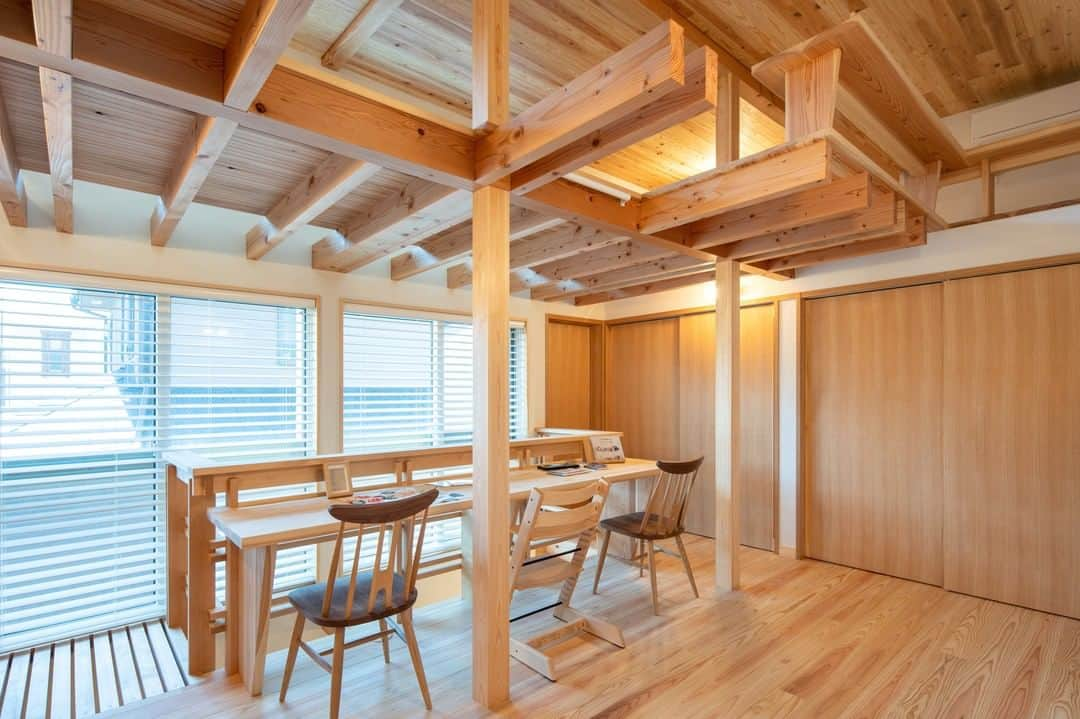 明友建設株式会社さんのインスタグラム写真 - (明友建設株式会社Instagram)「#快適 に暮らせる家。  #スキップトゥイン  #ワークスペース #明友建設  #工務店 #木の家 #練馬区  #注文住宅  #家づくり  #自然素材 #高性能住宅 #スーパーウォール  #パッシブデザイン  #暮らしを楽しむ  #meiyu_kensetsu」11月13日 20時48分 - meiyu_kensetsu