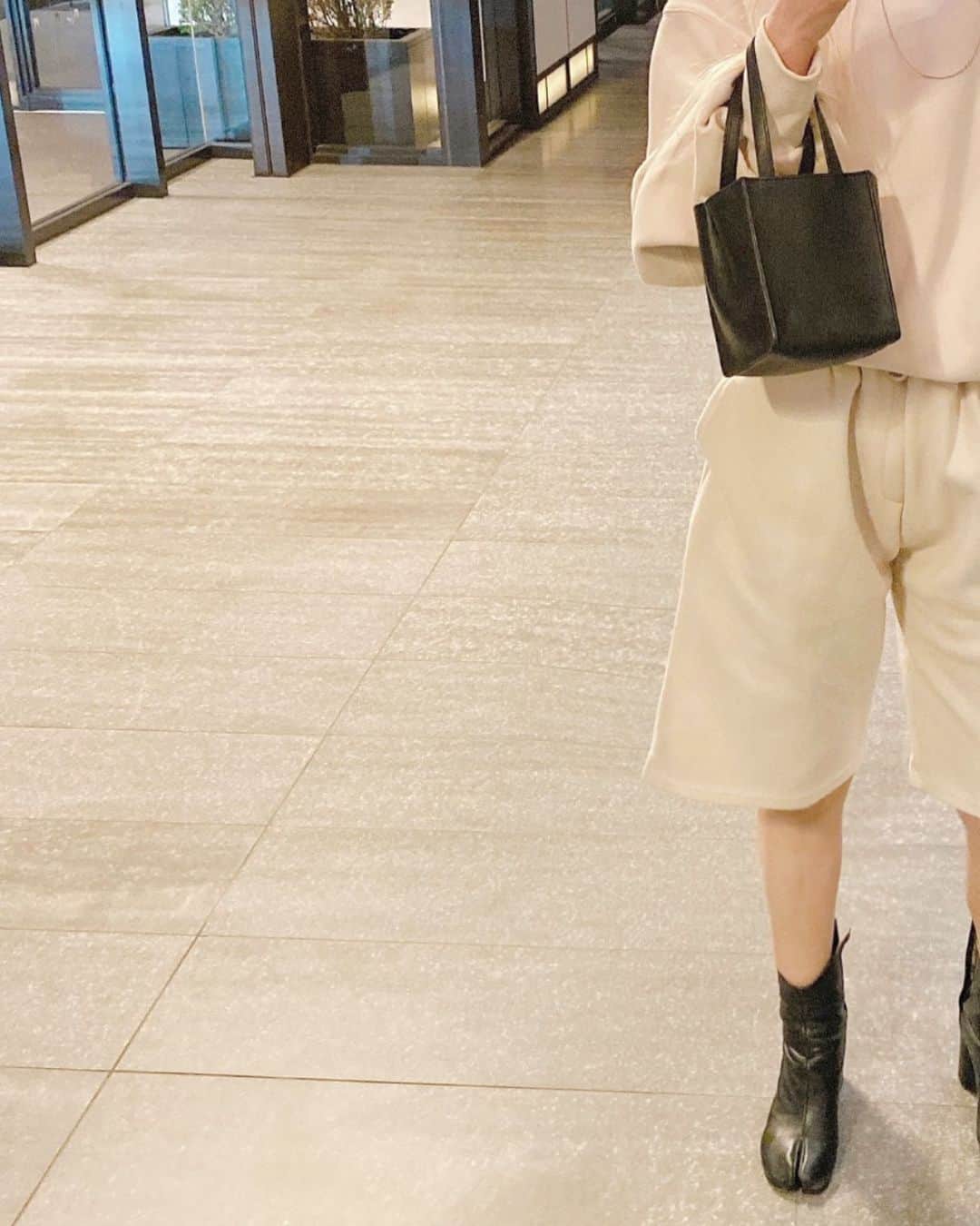 Sachiのインスタグラム：「Favorite basic . #sachiのitemたち」