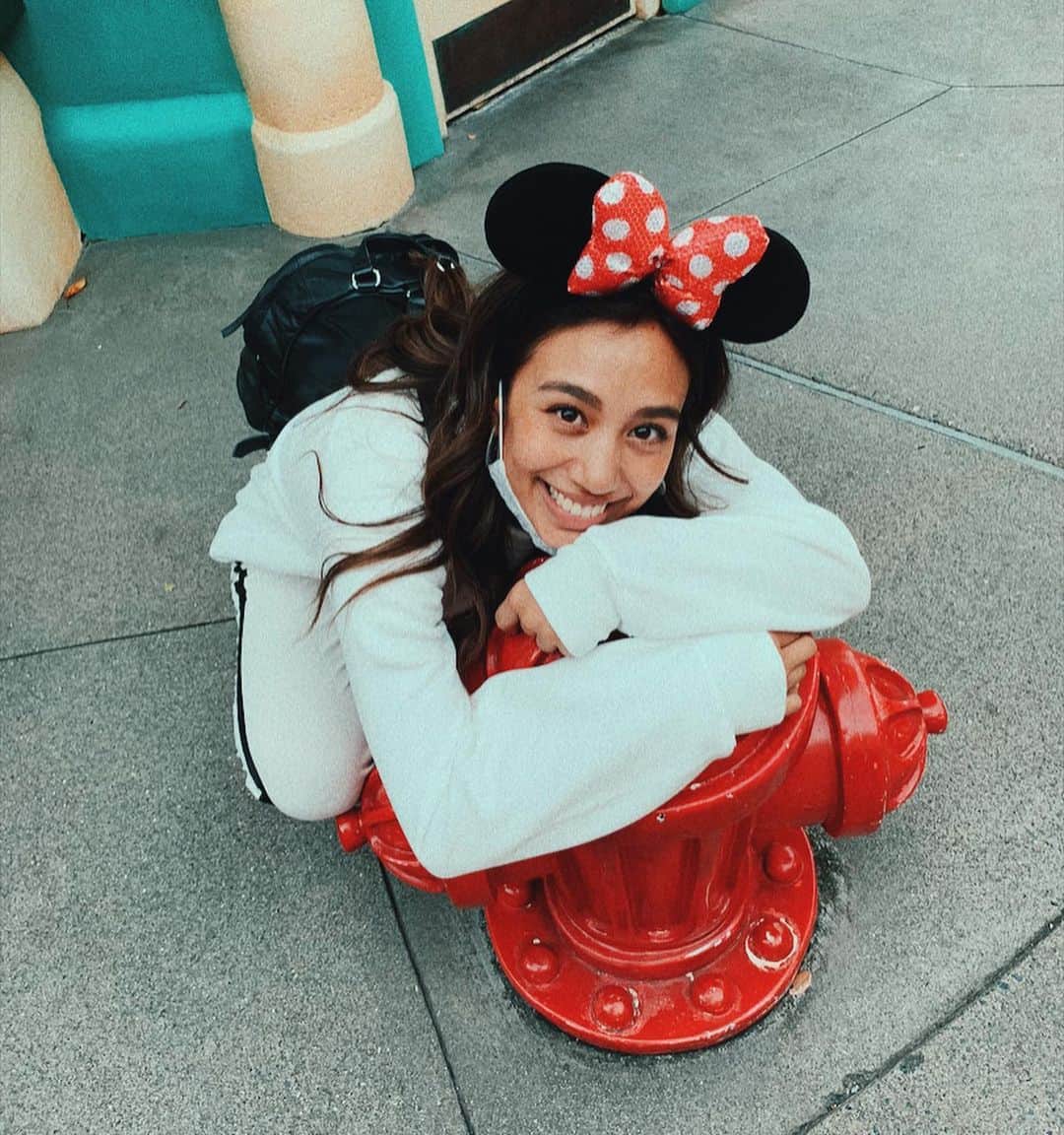 Megha Shrestha さんのインスタグラム写真 - (Megha Shrestha Instagram)「Magic is believing yourself  If you can do that you can make anything happen 💫  #minniemouse #tokyodisneyland #happy #whitecode  #christmas」11月13日 21時12分 - happy_story_14