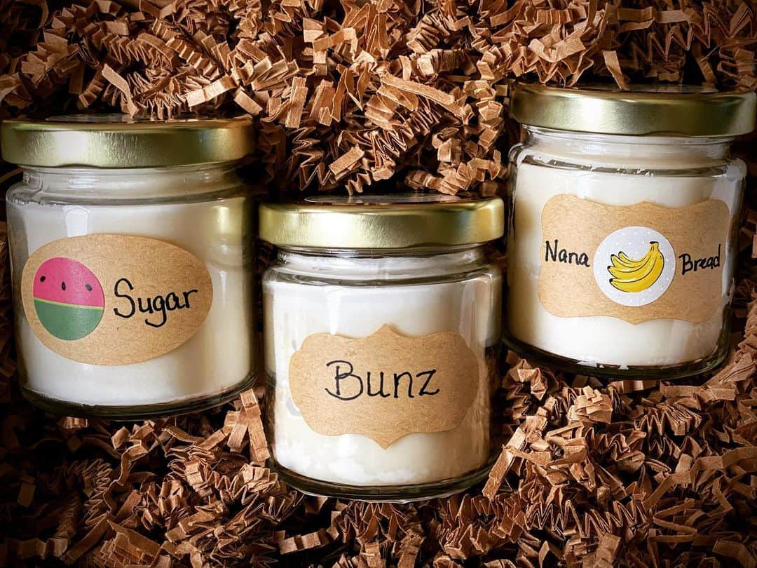 テヴィタ・フィフィタのインスタグラム：「Sweet Ts Treats are FINALLY HERE! Go to @kennedycandleco for the link to find them, read their descriptions and purchase 😁! #holidaygiftideas #sweetscents #familymade」