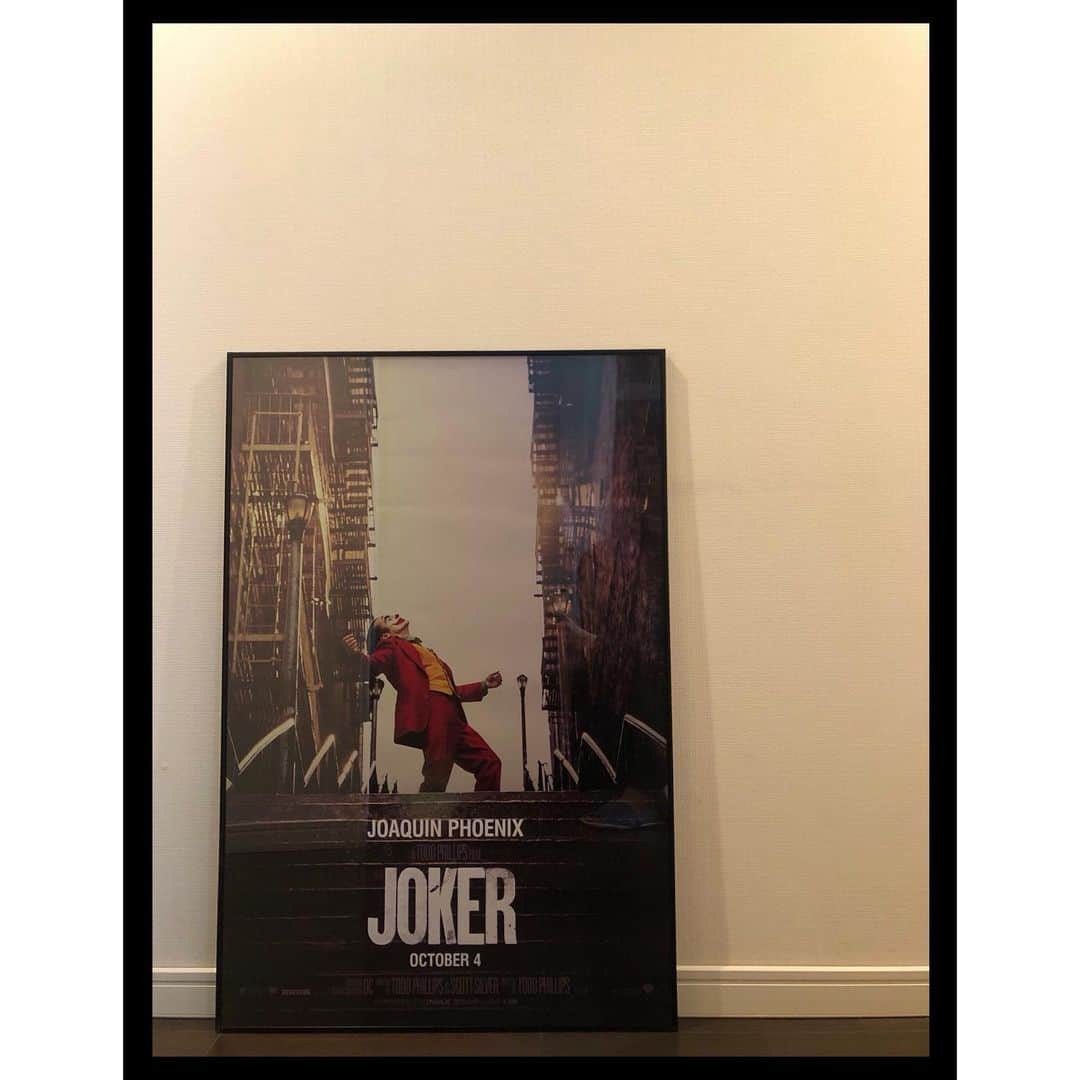 大島涼花のインスタグラム：「Here is my favorite place🎬✔︎  #joker  #favoritemovie」