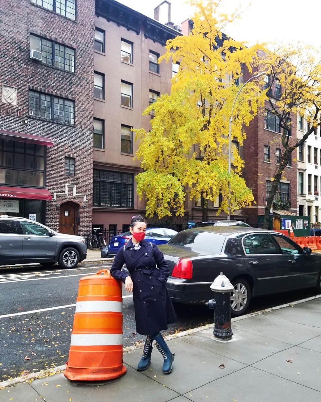 のインスタグラム：「・ New York City is happier !  Vibe is so different ! Even behind the mask, people are more smiling with relieve 😷 街のバイブスがぜんぜんちがう！ 📸&♥️by @praise.shadows.art」