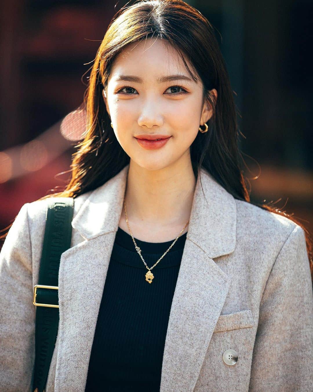 가로수길 , Seoulのインスタグラム：「Street @s_tita_ 🔥 모델 티타님  날 좋던 압구정 어느 길」