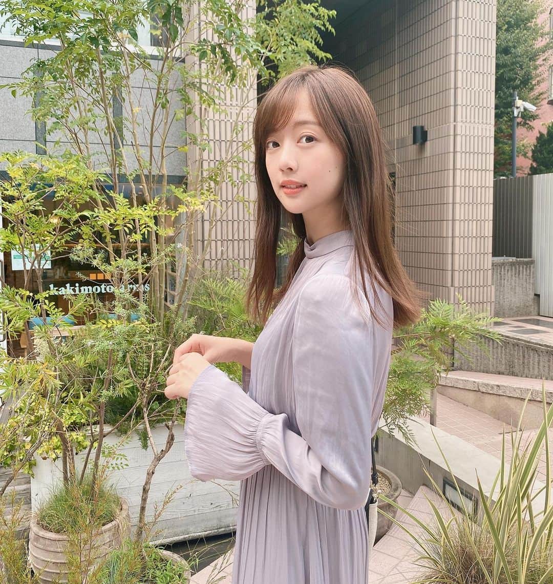 のインスタグラム：「今日あったかい🌞ね！  走ろうかな〜🏃‍♀️🏃‍♀️  #fashion #ootd #outfit #今日のコーデ #ファッション #秋コーデ #秋服 #私服 #ladymade」