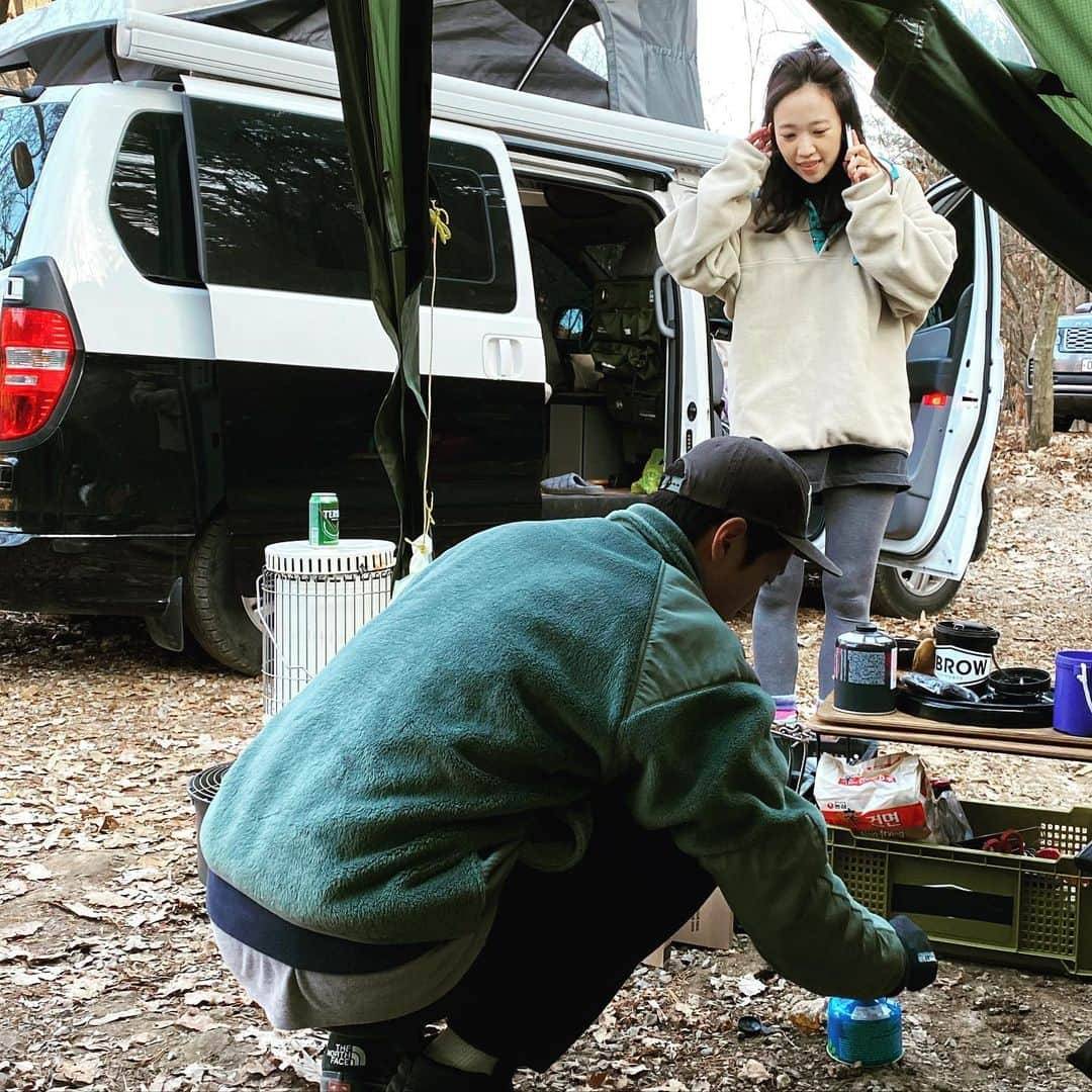 コン・ヒョジンさんのインスタグラム写真 - (コン・ヒョジンInstagram)「🏕 with 솟솟」11月13日 13時47分 - rovvxhyo