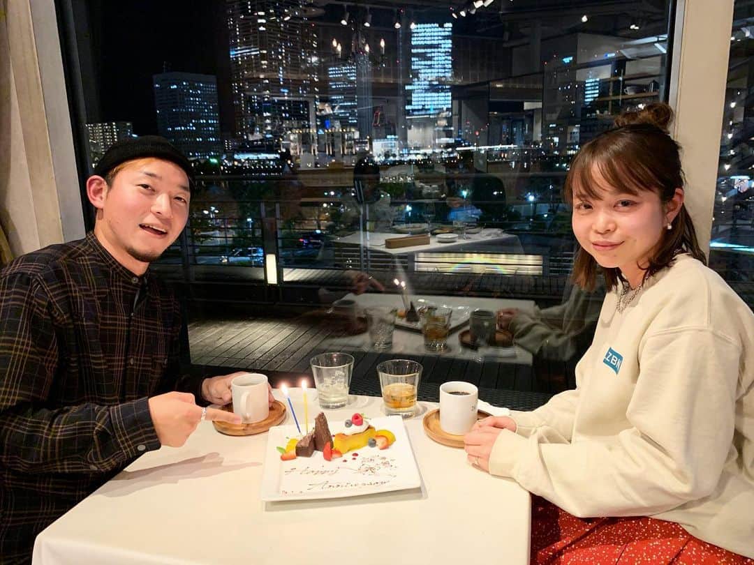 安床武士のインスタグラム：「6th wedding anniversary!!!!!! Thank you for always. I’m so lucky guy in the world✨ 結婚6周年！ 今自分が色々挑戦できているのも全て彼女のおかげです。 悔しさも嬉しさも全て共有できている事が嬉しくて、インラインスケートの事が好きでいてくれているのが幸せです。 これからも2人でワクワクしながら楽しく過ごしていこう🙌 #結婚記念日 #weddinganniversary」