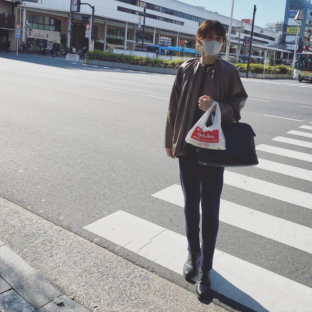畑野ひろ子のインスタグラム：「吉祥寺へ😊 次回は、ゆっくり見てまわりたいな🥰」