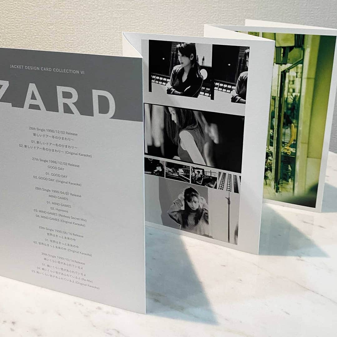 ZARDのインスタグラム：「ZARD JACKET DESIGN CARD 【part2】デザイン公開！  ZARDのシングル・アルバムのジャケットを特別仕様のカードセットにしてお届け！ 今回は第二弾としてシングル15作分がデザインされました！ ただいまMusingで販売予約受付中です☆ https://musing.jp/artist/zard/  #ZARD30thAnniversaryYear #ZARD30周年Year #蛇腹のまま飾っても良し #切り離して飾っても良し #2011年のフォトフレームにぴったり☆ ※フォトフレームは付きません」