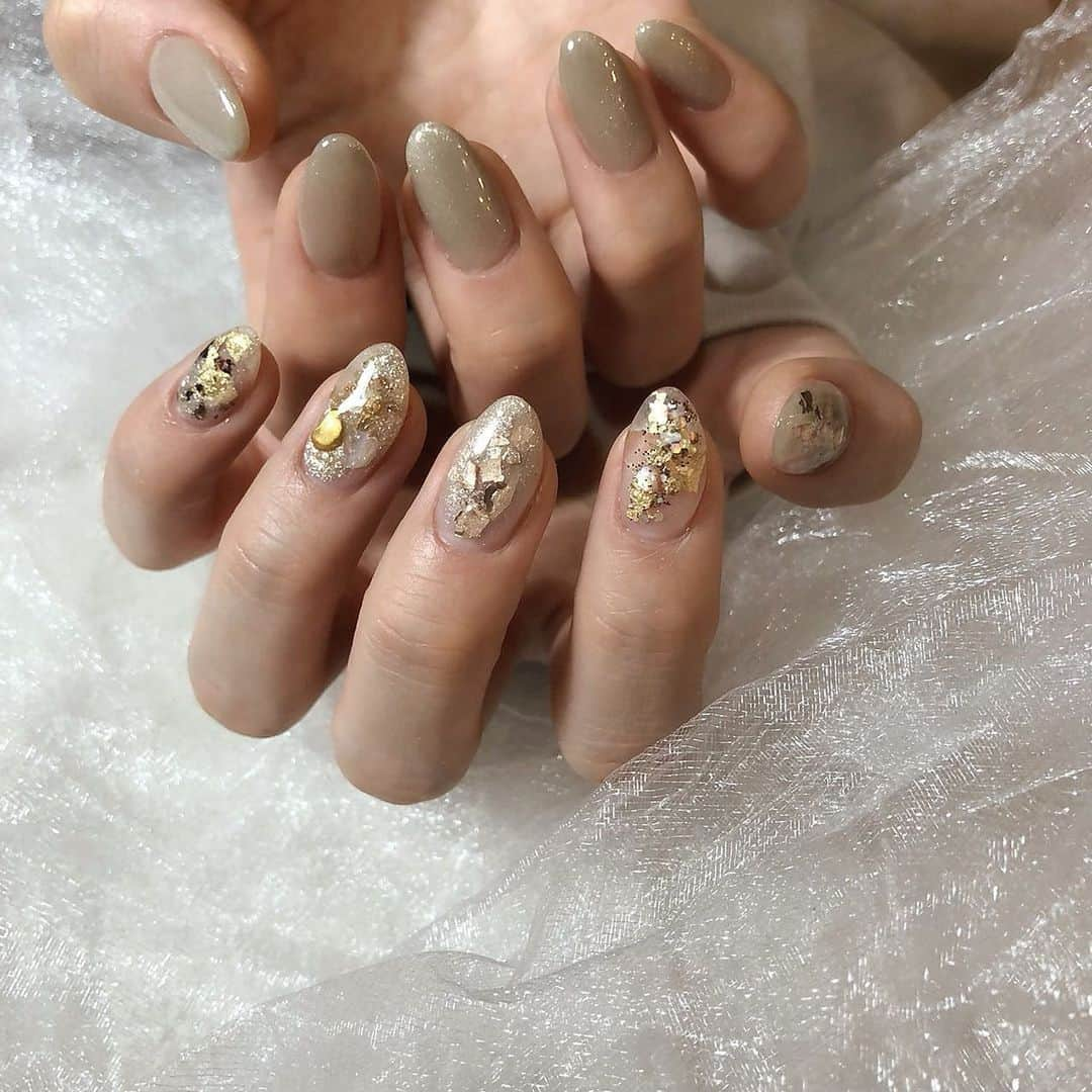 あきのインスタグラム：「. ひかるさんにおまかせネイル🧡 すごい好きな感じにしてくれた🥺 #nail」