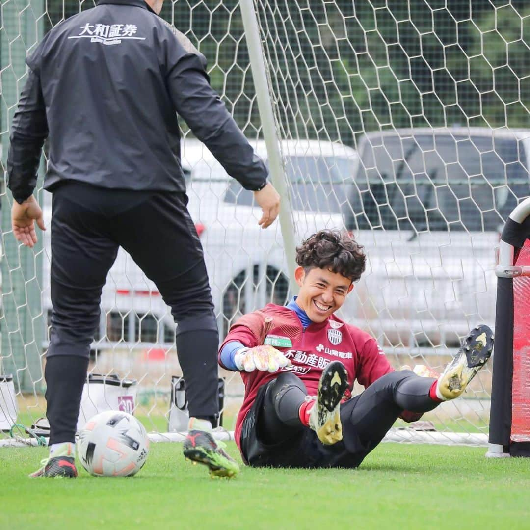 ヴィッセル神戸さんのインスタグラム写真 - (ヴィッセル神戸Instagram)「Focus on the good 😆  #vissel #visselkobe #ヴィッセル #ヴィッセル神戸 #Kobe #神戸 #WeAreKobe #KobeForeverForward #一致団結 #JLeague #Jリーグ #DAZN」11月13日 16時55分 - visselkobe