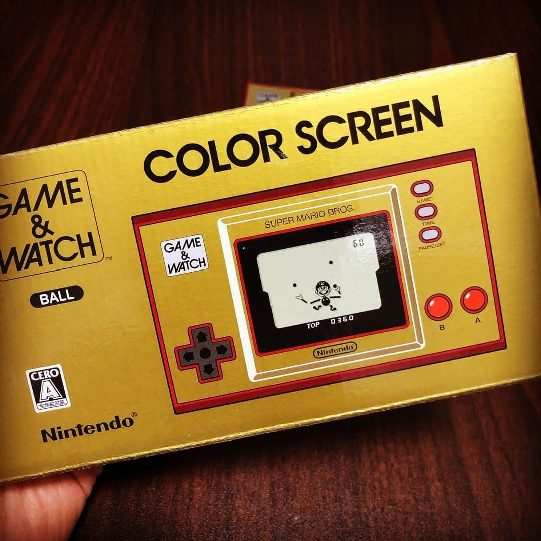 十九川宗裕さんのインスタグラム写真 - (十九川宗裕Instagram)「最高か？  #gameandwatch  #supermariobros」11月13日 17時17分 - heart_bbb