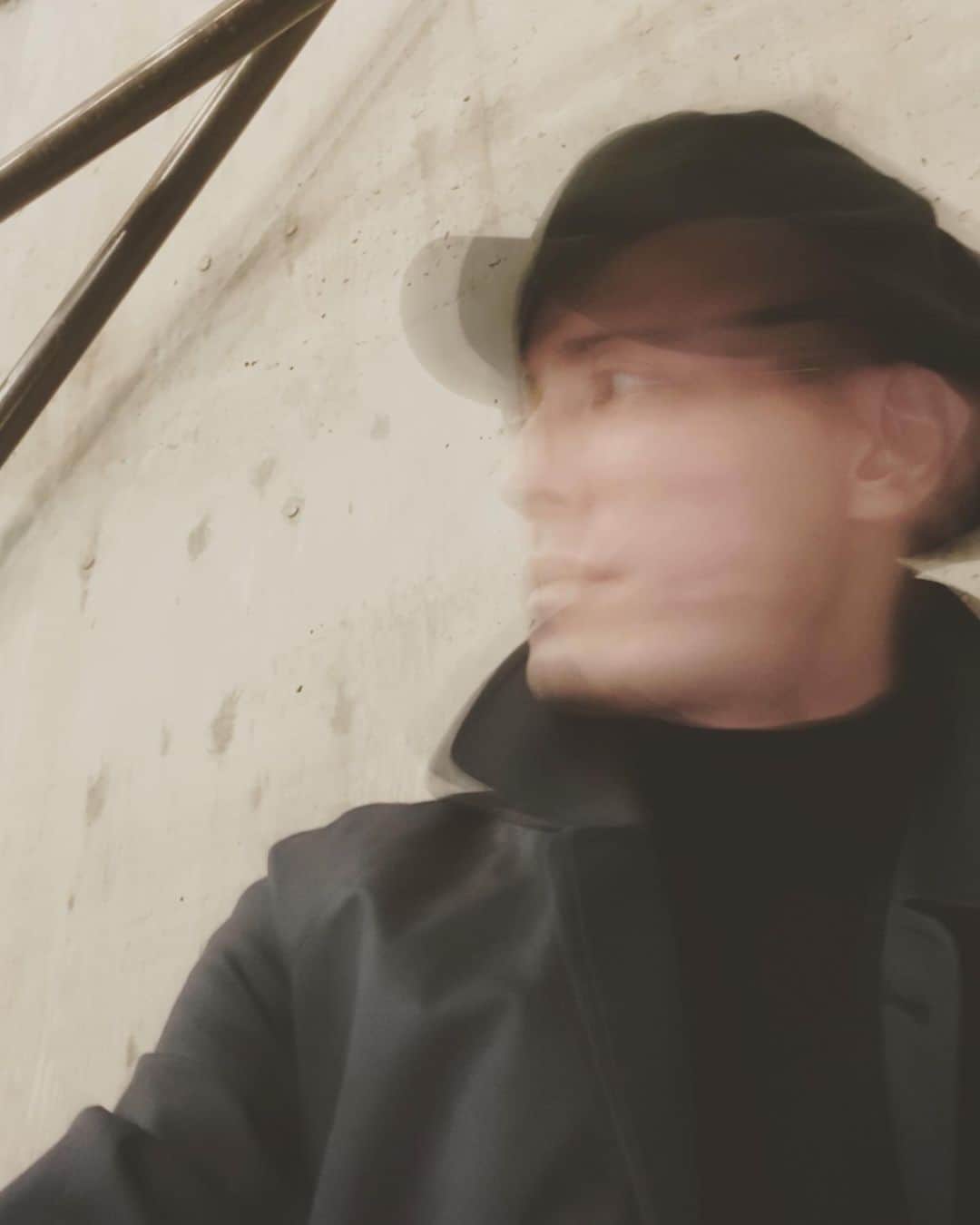 青木伸輔のインスタグラム：「観劇してくださった皆様、ありがとうございます。公演折返しを迎えました。残りも頑張ろう。 #女剣士小夏 #舞台 #演劇 #シアターグリーンboxinbox #劇場」