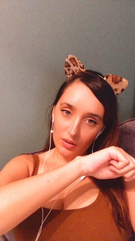 Jade Furutaのインスタグラム：「ほぼ毎日ライブしてまーす☺️I only repeated it like a 100 times - but I’m posting a link to my live streaming profile on my stories and on my profile bio😊💕ぷローフィールにリンクのせました！フォロー宜しくです💋#livestreamer #livit #17live公式ライバー #17liver #17livestreaming #dailylivestreaming #brazilianjapanese #インスタグラマーズジャパン #インフルエンサー #japaninfluencer」