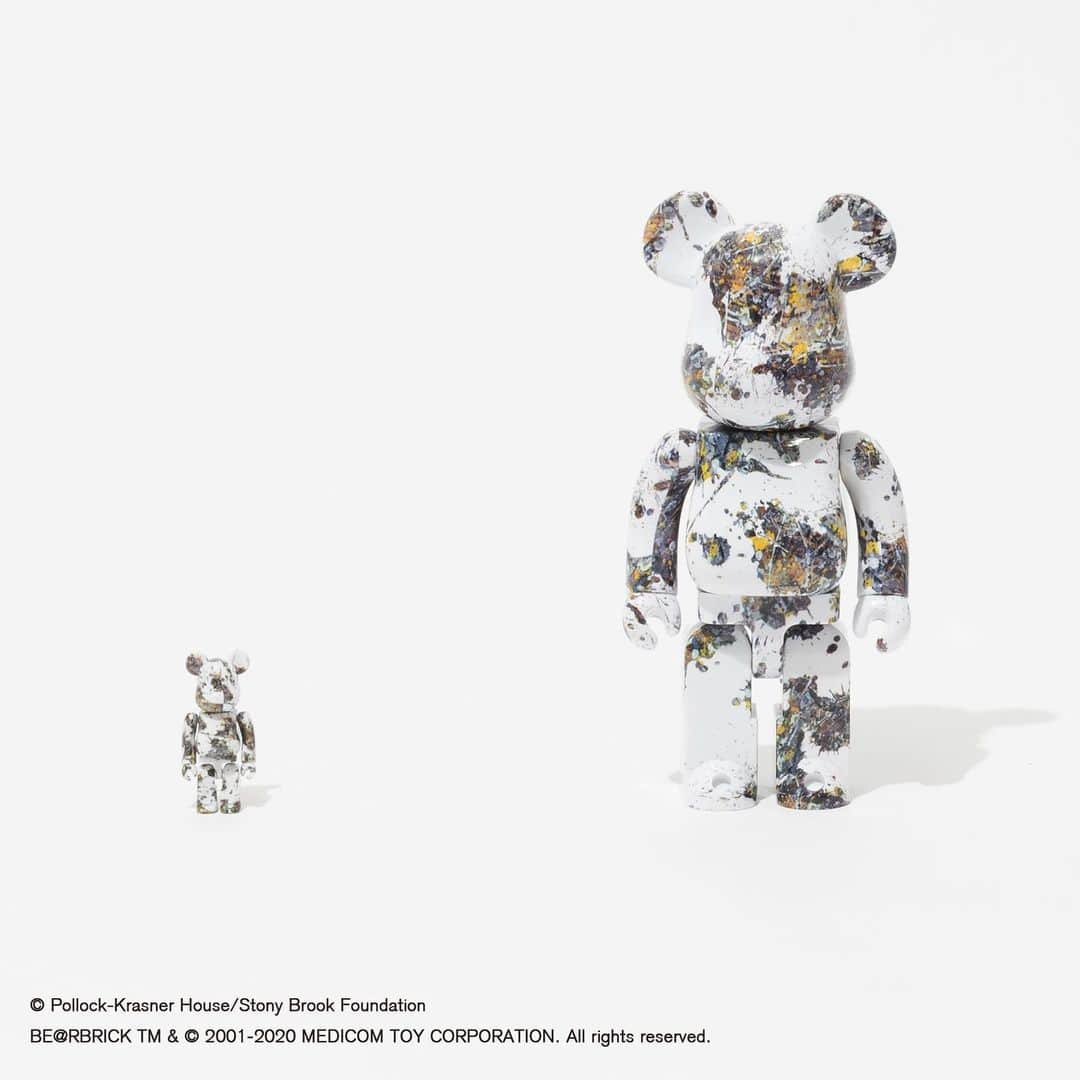 ADAM ET ROPÉさんのインスタグラム写真 - (ADAM ET ROPÉInstagram)「Jackson Pollock Studio × MEDICOM TOY × 10C  BE@RBRICK Jackson Pollock Studio (Splash) 100%&400% ¥13,000+tax ※1月発売予定 発売元 株式会社メディコムトイ 販売元 株式会社ジュン ————————— 今回は 「Jackson Pollock Studio(ジャクソン・ポロック スタジオ)」と「MEDICOM TOY」とトリプルコラボレーション。 20世紀のアメリ カを代表する画家ジャクソン・ポロックの象徴的な絵具を飛び散らしたような技法は、見る人を圧倒し多くの人々を魅了しています。  コラボレーションでは、Tシャツ、フーディー、MA-1に加え、MEDICOM TOY社のBE@RBRICK(100% & 400%,1000%)も展開。  アイテムに使用しているアートワークは、ポロックが自身のスタジオの床に残したペイントからインスパイアされたもの。  11月20日(金)よりADAM ET ROPÉ心斎橋パルコ店にて先行発売、さらに、J'aDoRe JUN ONLINEとZOZOTOWNにて予約スタート。  2021年1月より、ADAM ET ROPÉ一部店舗と10Cオンラインショップなどにて発売いたします。  ※BE@RBRICKは予約対象外です。  @medicom_toy @adametrope  #jacksonpollock #medicomtoy #10c #art #tshirt #hoodie #bearbrick #adametrope」11月13日 18時23分 - adametrope