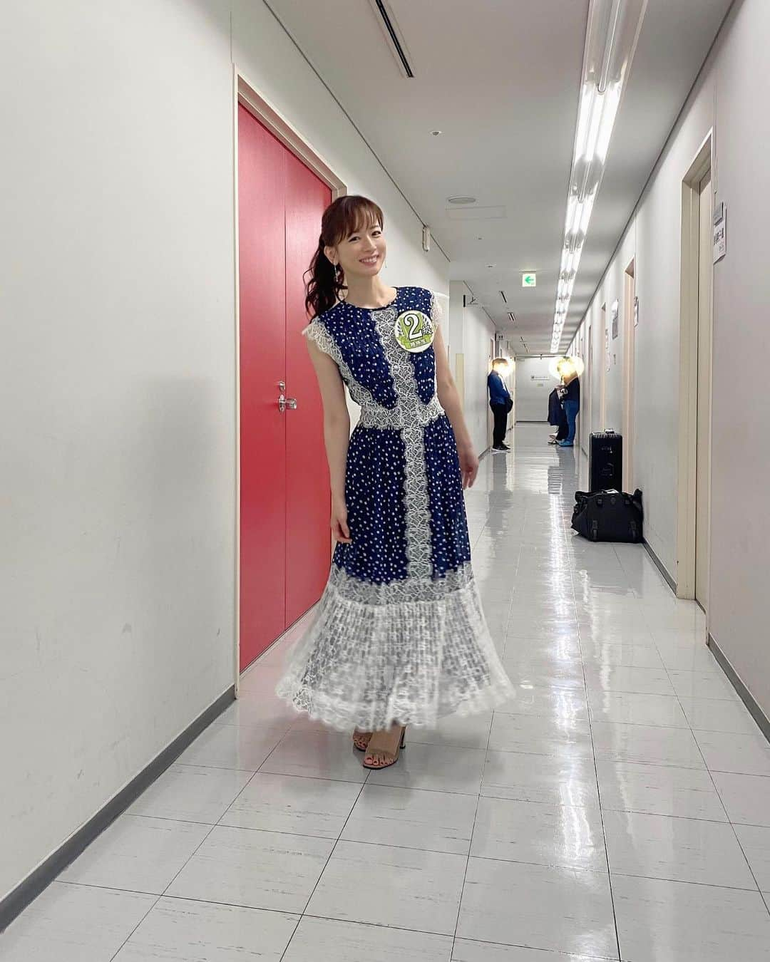 皆藤愛子さんのインスタグラム写真 - (皆藤愛子Instagram)「❤︎ #プレバト #金秋戦 優勝は千原ジュニアさんでしたね👑 私は予選敗退してしまいましたが、次回はもっと頑張りたいです✨ 一目惚れした、予選の時の衣装です👗 #俳句 #夏井先生」11月13日 18時44分 - aiko_kaito_official