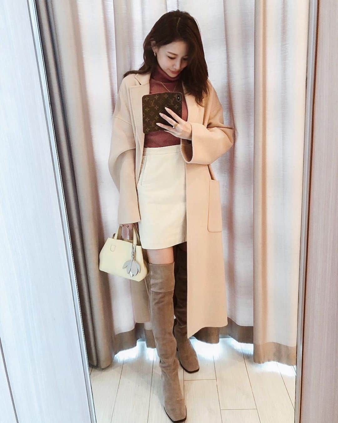 吉岡結紀のインスタグラム：「✐☡ ・ 𝐎𝐮𝐭𝐟𝐢𝐭𝐬🧡 ・ #outfits #fashion #coordinate #clothes」