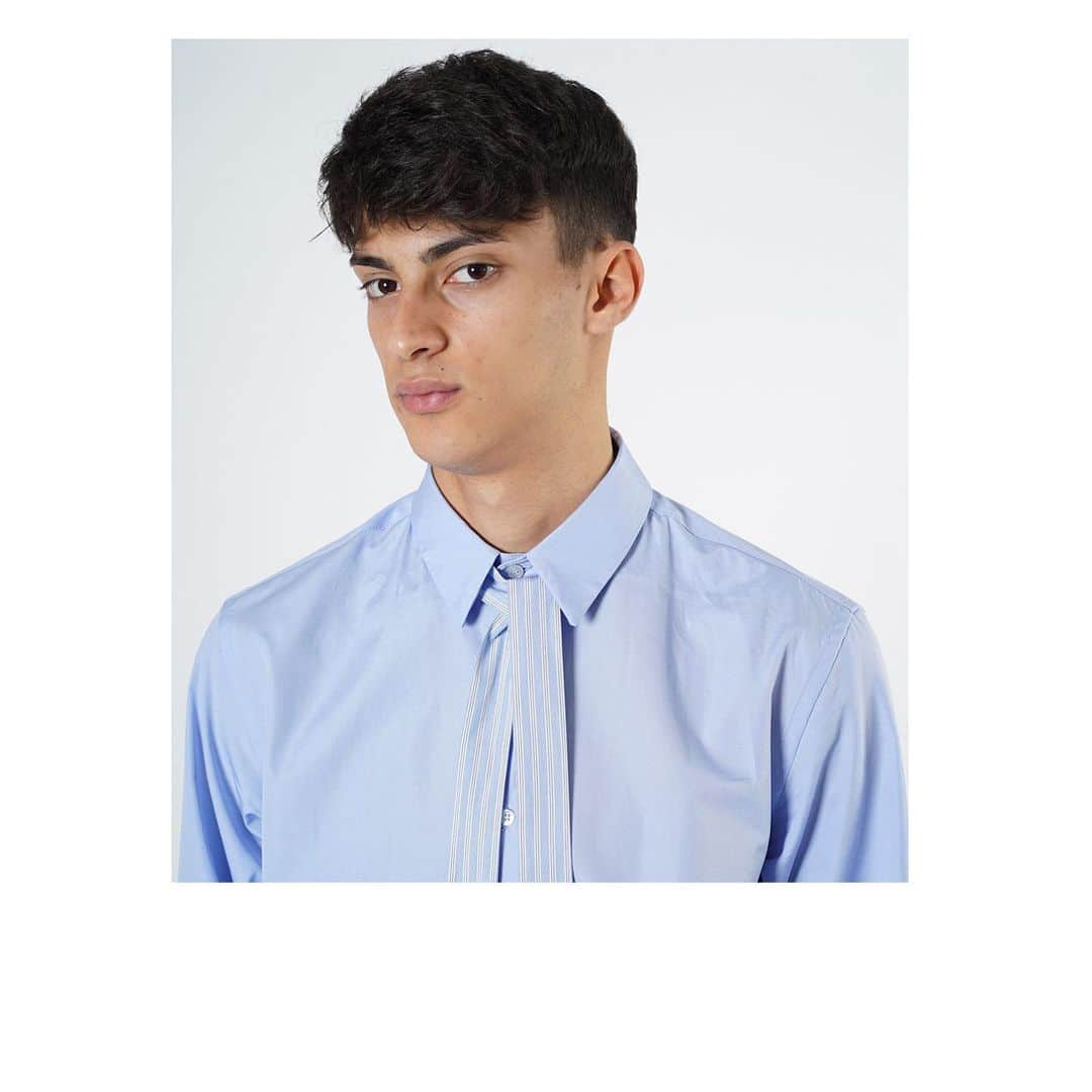 アンドレアポンピリオのインスタグラム：「THE ONLY ITEM YOU NEED TO MAKE YOUR ZOOM CALLS TODAY.💥💻  THE NEW TIGNES REGULAR FIT SHIRT WITH CONTRASTING SKINNY COTTON TIE.  DISCOVER THE NEW SHIRTS COLLECTION ON OUR AP SUPERMARKET (link in bio) OR IG SHOP.  REGISTER ON OUR WEBSITE (link in bio) AND JOIN THE CREW! 10% OFF ON YOUR FIRST ORDER!  #AndreaPompilio #LoveMeForeverOrNever #FW20 #newcollection #APSUPERMARKET #madeinitaly  #Milano」