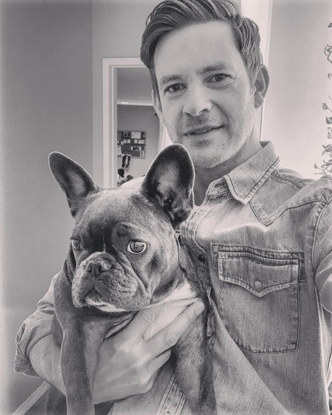 ブライス・ジョンソンのインスタグラム：「Baby and I wishing you a great weekend ahead!」