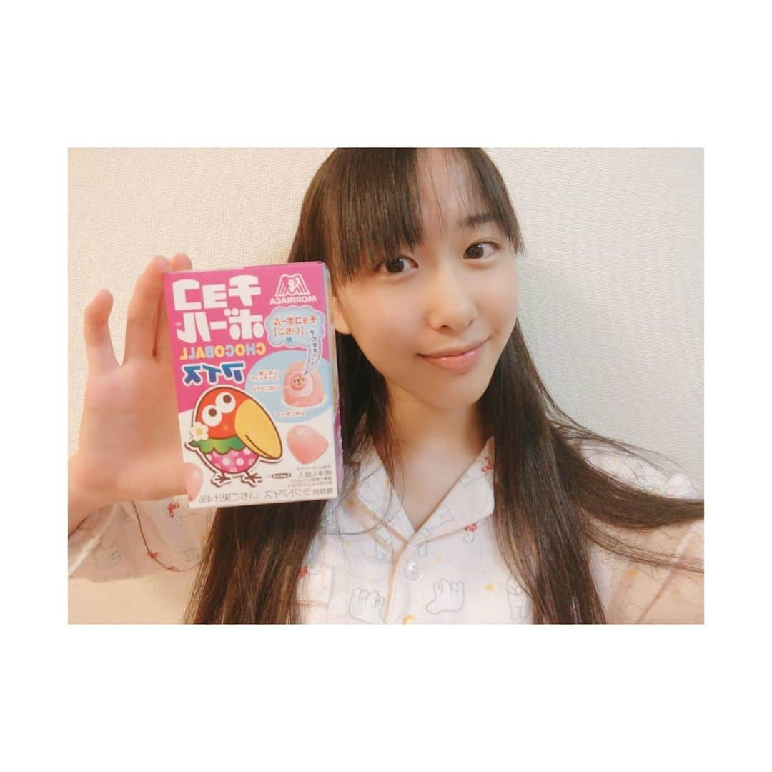 山下森羅さんのインスタグラム写真 - (山下森羅Instagram)「#チョコボールアイス やっと見つけました～！！ ずっと探してたからほんとに嬉しい(*´ ꒳ `*)❤ : : 美味しかったです～😋🍴💓 : : #中学生 #中学2年生 #女子中学生 #スターダストプロモーション #スターダスト #チョコボール #アイス #チョコ #スイーツ #いちご #チョコレート #森永」11月13日 21時40分 - shiira_yamashita0922