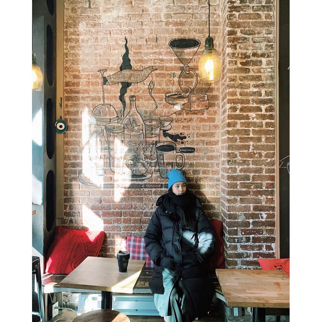 金原杏奈のインスタグラム：「New York in January 🗽❄️ ・ コーヒーとチョコレートクロワッサン☕️🤎」