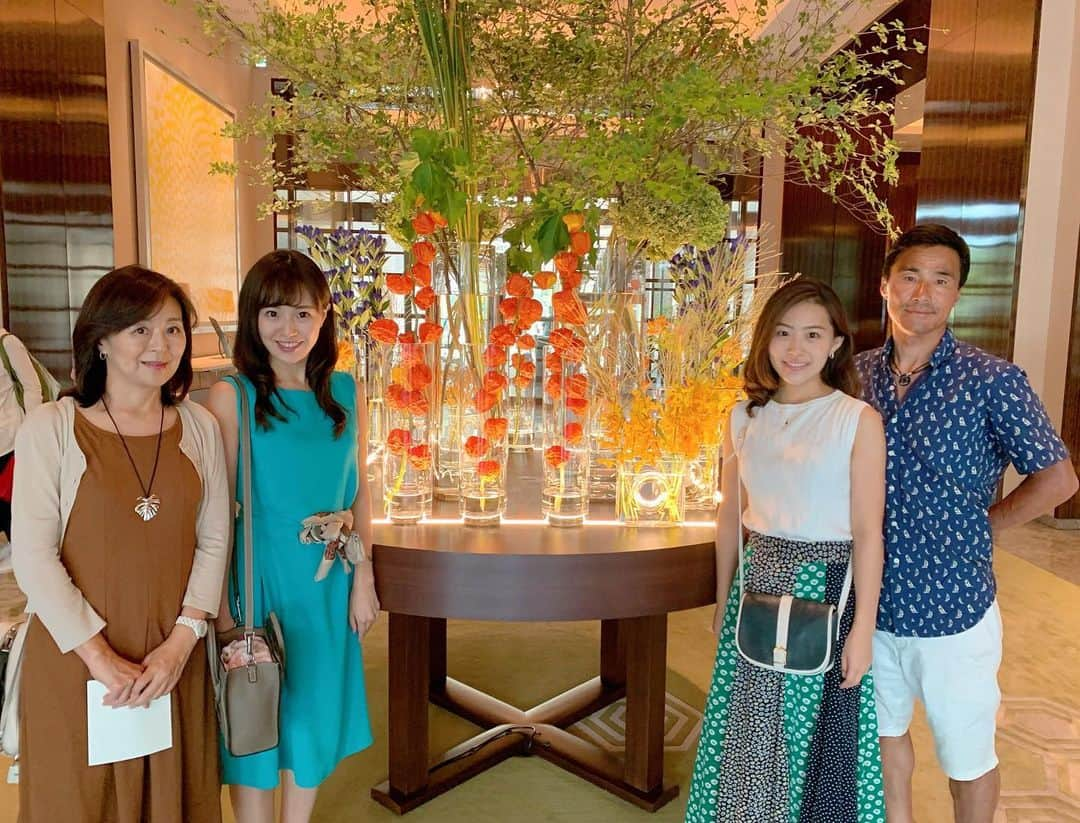 肥田佳菜子のインスタグラム：「家族旅行👨‍👩‍👧‍👧💕 #パレスホテル東京 #パレスホテル #パレス #palacehotel #丸の内 #クラブラウンジ #家族旅行 #hotelstay #ホテルステイ #東京タワー #tokyotower」