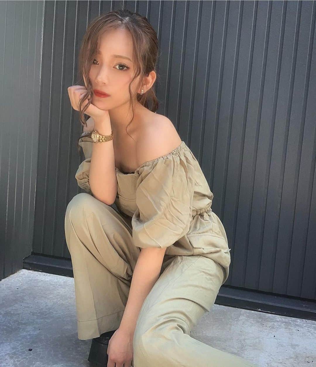 美女JAPANのインスタグラム：「どうも美女JAPANです！✨ ＊ ＊ 今回ご紹介するのはこの方‼️ ＊ ＊ ちゅったんさん！@chuttan4242 ＊ ＊ とっても綺麗！🙈💕 こんな綺麗な人滅多にいない！💕 ＊ ＊ ちゅったんさんのアカウントには他にも素敵な投稿がたくさんあります！✨ ＊ ＊ 皆さんも是非チェックしてみてね🧸 ＊ ＊ 明日の投稿もお楽しみに！！ ＊ ちなみにあなたはどんな人がタイプですか？ コメントお待ちしております💕  ＊ ＊  #色気 #可愛い #綺麗 #かわいい #写真集 #モデル #美肌 #笑顔 #スタイル抜群 #可愛い #可愛すぎ #会いたい #天使 #美女 #美人 #美しい #清楚 #スタイル #色白 #スタイル抜群 #美脚 #素敵 #カワイイ #応援」