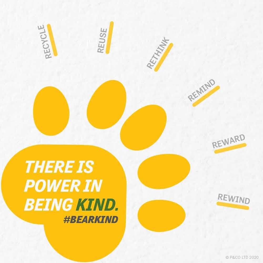 Paddington Bearさんのインスタグラム写真 - (Paddington BearInstagram)「Be[ar] kind is not just about being nice. Recycle, reuse, rethink, refocus.  #worldkindnessday #bearkind」11月13日 22時03分 - paddingtonbear