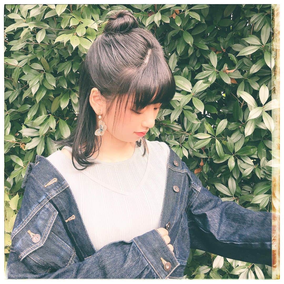 奥森皐月さんのインスタグラム写真 - (奥森皐月Instagram)「. . この子の名前は チャリンチャリンです . . . #奥森皐月 #QJWeb #クイックジャーナル #インタビュー #連載 #ラジオ #異常な愛情 #ラジオ好き #JUNK #ANN #ijuin  #三四郎ANN #アルピーANN #tokyopod #趣味 #お笑い #にほんごであそぼ #りぼんガール #すイエんサーガールズ #すイガール #JK #FJK #女子高生 #学生 #脳内 #独り言 #パンダ #スターダストプロモーション」11月13日 22時06分 - satuki_okumori_official