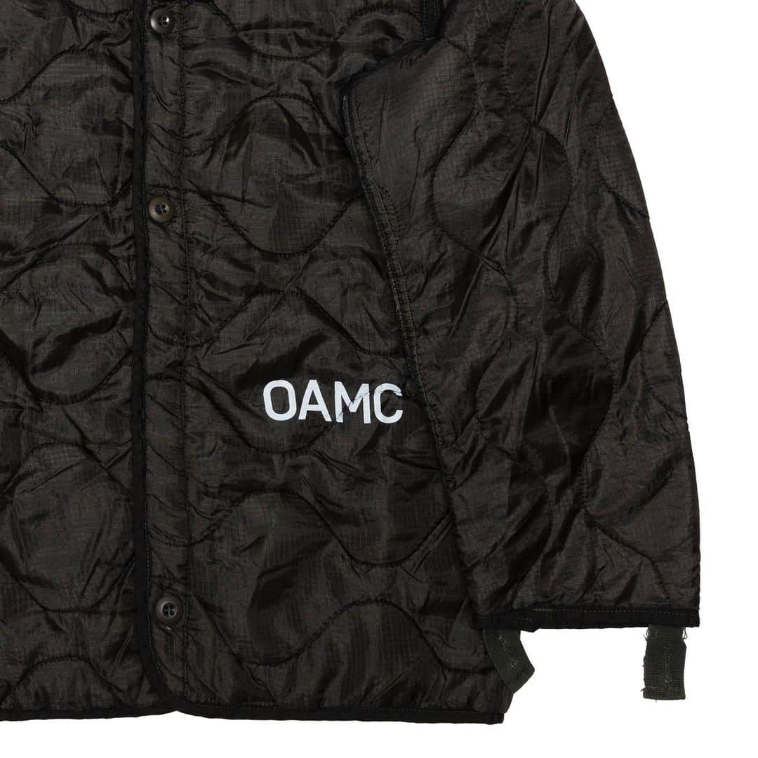 DOVER STREET MARKET GINZAさんのインスタグラム写真 - (DOVER STREET MARKET GINZAInstagram)「OAMC PEACEMAKER x Daido Moriyama DSM Ginza Exclusive liner launches tomorrow Saturday 14th November at Dover Street Market Ginza 2F and on the DSMG E-SHOP @oamc_official @doverstreetmarketginza #doverstreetmarketginza #oamcpeacemaker」11月13日 22時24分 - doverstreetmarketginza