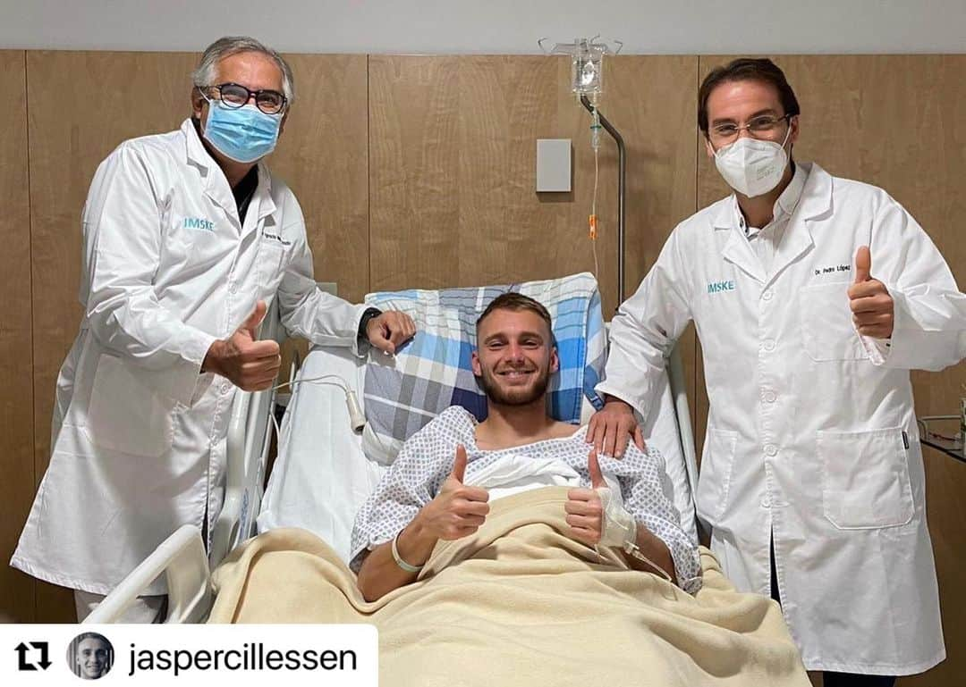 バレンシアCFさんのインスタグラム写真 - (バレンシアCFInstagram)「¡Mucho ánimo, @jaspercillessen! 💪🏼💪🏼  #Repost @jaspercillessen ・・・ Operation went great! Happy to go home now! Now time to start the recovery💪🏻」11月13日 22時36分 - valenciacf