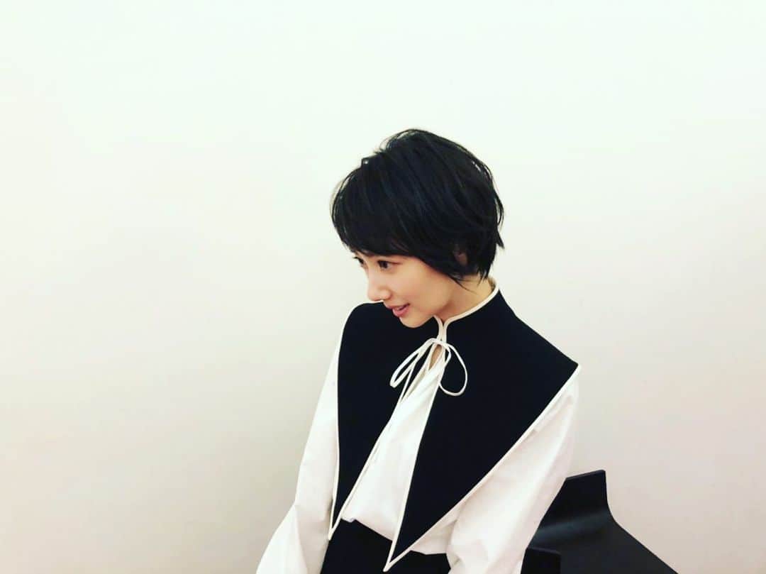 波瑠さんのインスタグラム写真 - (波瑠Instagram)「映画ホテルローヤル　無事に公開されました。 たくさんの人のもとへ届きますように。」11月13日 22時37分 - 06_haru_17