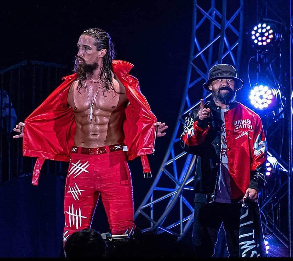 ジェイ・ホワイトさんのインスタグラム写真 - (ジェイ・ホワイトInstagram)「Only fans at 200k - - - #WrestleKingdom #Jay1 #BulletClub #Switchblade #JayWhite #KingSwitch #NJPW #DoubleChamp #LastRocknRolla #ジェイホワイト」11月13日 22時45分 - jaywhitenz