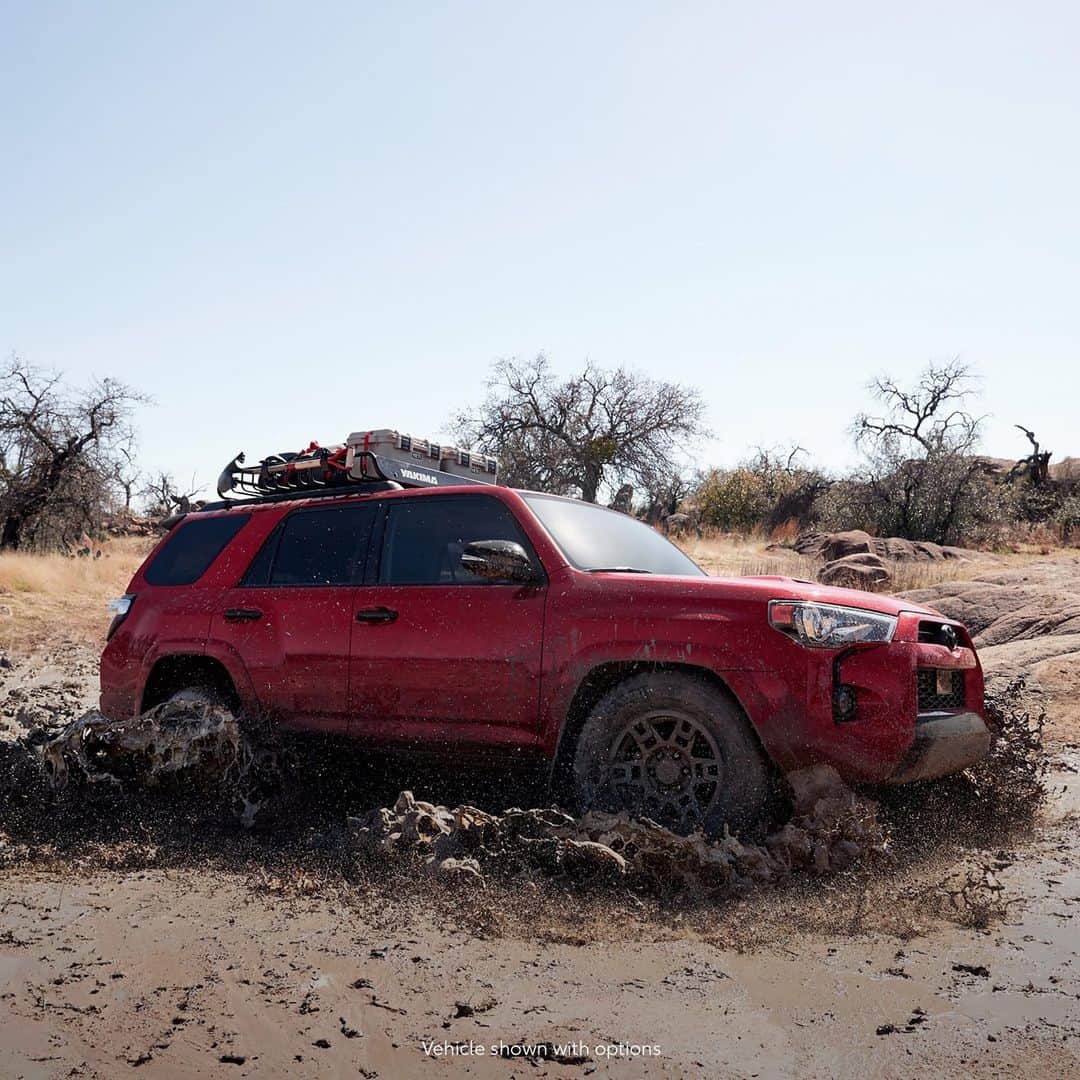 toyotausaさんのインスタグラム写真 - (toyotausaInstagram)「Built for wading, not for waiting. 💦  #4Runner #LetsGoPlaces」11月13日 23時05分 - toyotausa