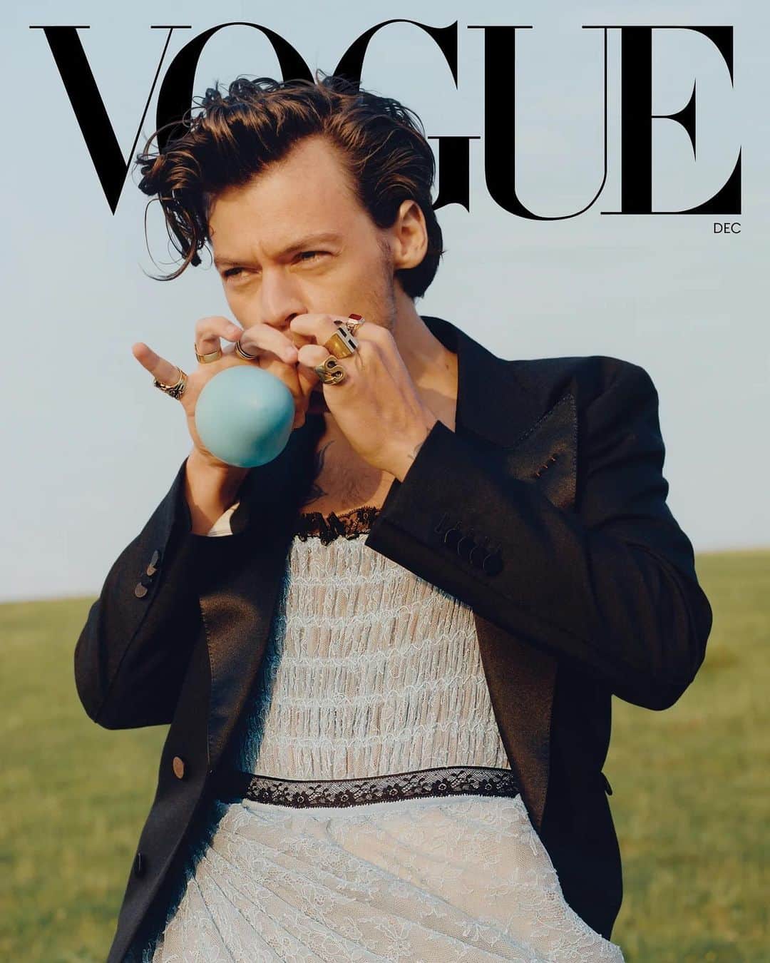 ジェマ・スタイルズさんのインスタグラム写真 - (ジェマ・スタイルズInstagram)「Vogue December 2020 @harrystyles The first man to appear solo on the cover of American Vogue. So proud of who you are. Thanks for asking me 💕」11月13日 23時08分 - gemmastyles