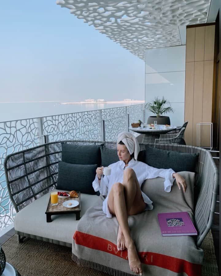 Nataly Osmannのインスタグラム：「Morning with @muradosmann and @bulgarihotels  “Yesterday is gone. Tomorrow has not yet come. We have only today. Let us be...” #bulgarihoteldubai #bulgarimemories」