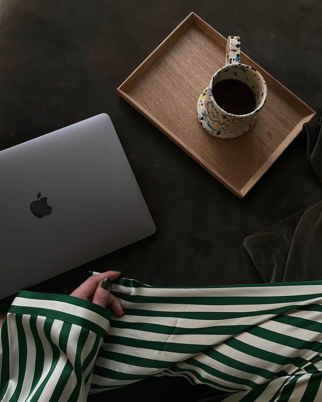 Mathilde Goehlerのインスタグラム：「How the home office looks these days 🥰」