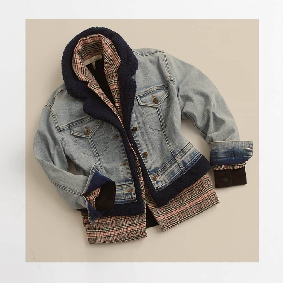 エラモスのインスタグラム：「Layer up. Even if you’re stuck at home. . . . #ellamoss #ellamossjeans #musthave #fallfashion #shopnow #denimdays」