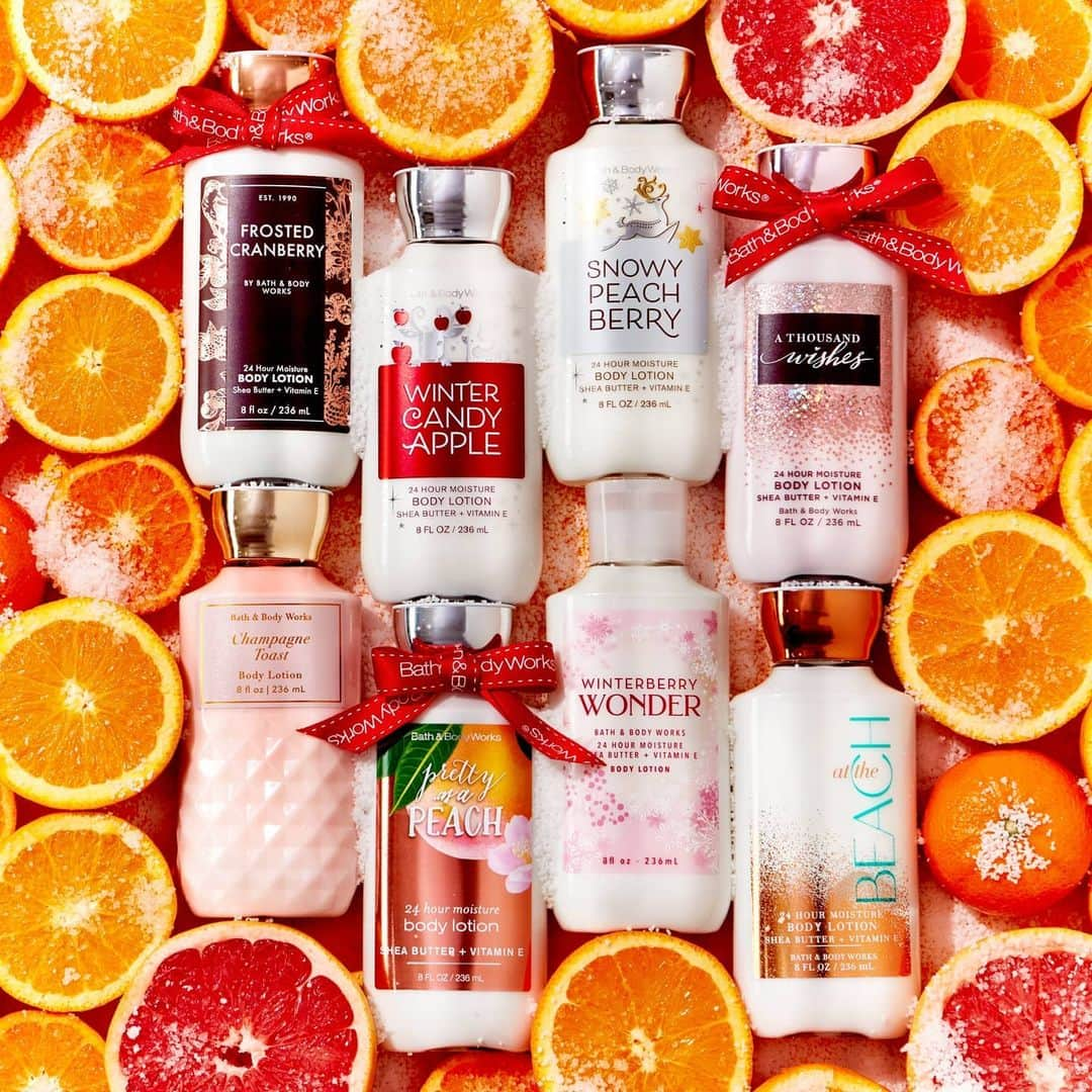 Bath & Body Worksさんのインスタグラム写真 - (Bath & Body WorksInstagram)「FRAGRANCE QUIZ! Which type of fragrance is your favorite? Drop your pick 1-4 in the comments! 1️⃣Yummy & Cozy 🍪 2️⃣Beautiful & Floral 🌹 3️⃣Refreshing & Fruity 🍊 4️⃣Crisp & Fresh 💙」11月14日 0時01分 - bathandbodyworks