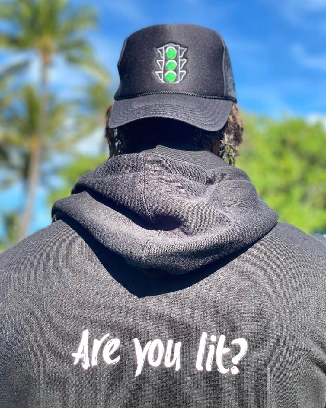 マシュー・マコノヒーさんのインスタグラム写真 - (マシュー・マコノヒーInstagram)「Consider this your personal “Greenlighter” gear, a reminder and inspiration to create greenlights in this life for yourself and others, so we can all get lit and just keep livin. get your gear now at GREENLIGHTS.COM #greenlightsbook」11月14日 0時26分 - officiallymcconaughey