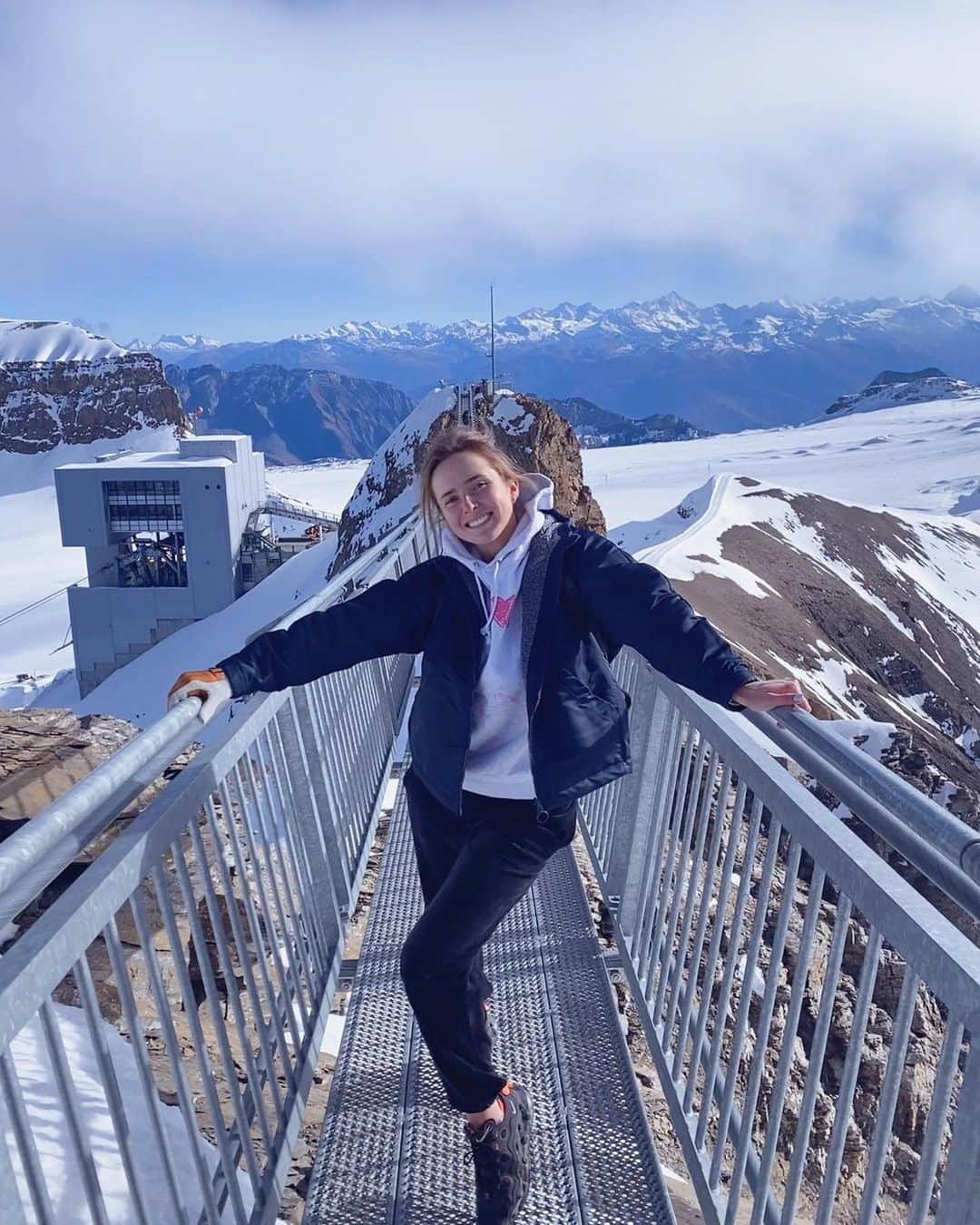 WTA（女子テニス協会）さんのインスタグラム写真 - (WTA（女子テニス協会）Instagram)「😍❄️ #Repost @elisvitolina ・・・ Mountains never stop to amaze me with breathtaking views 😍🏔」11月14日 1時14分 - wta