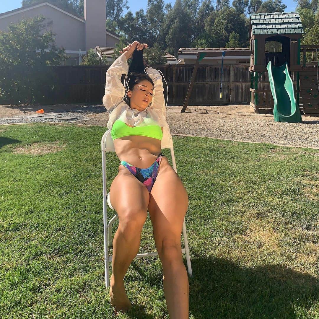 Tianna Gregoryのインスタグラム：「I wonder if my neighbors hate me 😂 hit the link in my bio 🔥 shooting some new content this weekend for my VIPS.  #OF #cantwait」