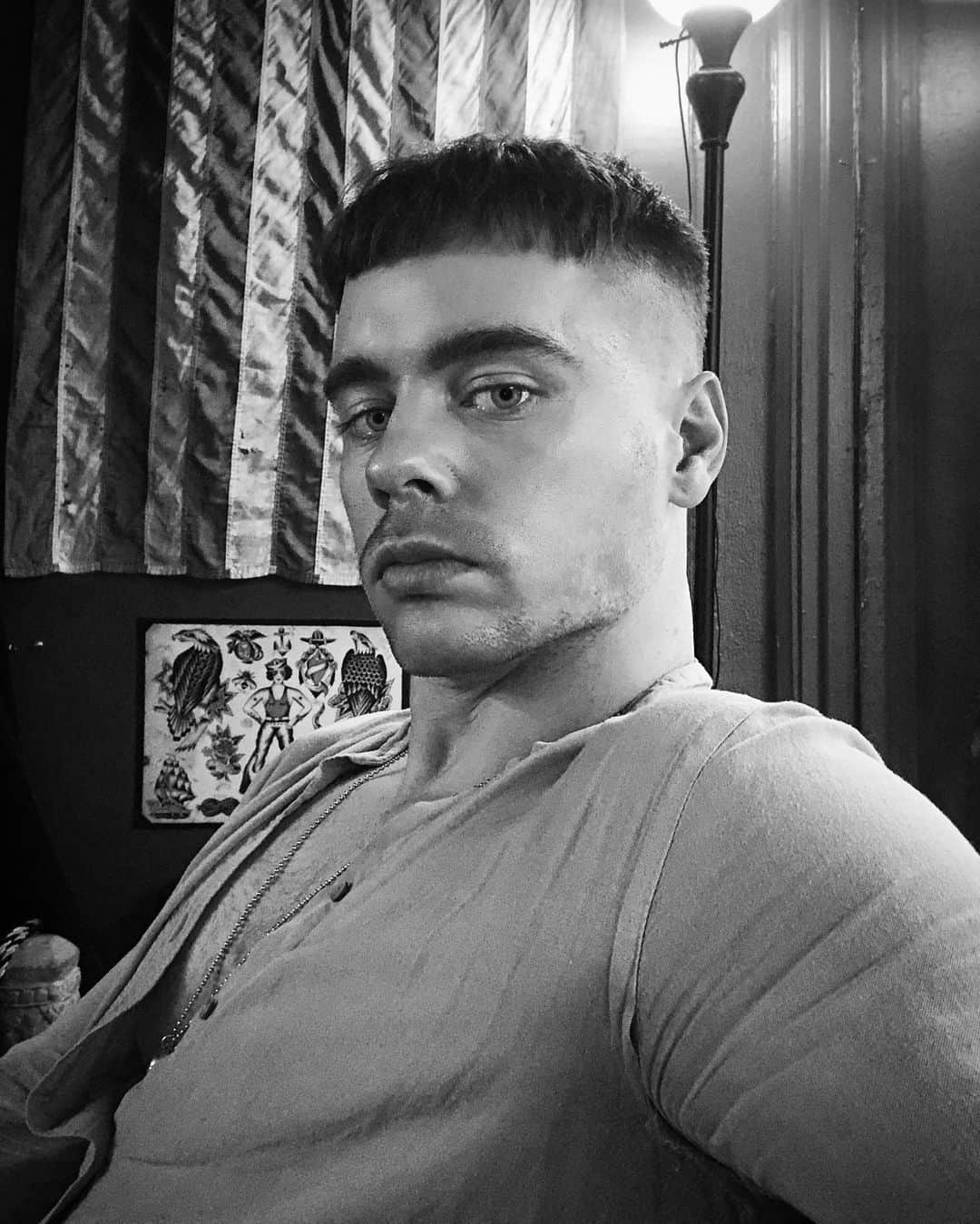 レオン・エルスのインスタグラム：「The trouble with trouble is, it starts out as fun.」