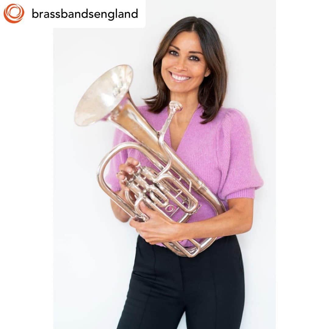 メラニー・サイクスさんのインスタグラム写真 - (メラニー・サイクスInstagram)「PLEASE READ THE ENTIRE POST 🙏🏻 I am so happy to support the brass band community and @brassbandsengland in their #saveourbrassbands campaign to help all the bands who have suffered significant financial loss due to the pandemic. Please help us if you can. The link for more info is in my linktree in my bio 🙏🏻💫 thank you in advance  Posted @withregram • @brassbandsengland We've teamed up with @crowdfunderuk to launch a crowdfunding campaign to save hundreds of Brass Bands struggling to survive through Covid-19. We're delighted to have broadcaster and baritone player @msmelaniesykes on board to support #SaveOurBrassBands  “I’ve been involved in brass bands since I was about eight years old, and going to band as a child was a very good education on teamwork, sticking to rules, discipline to practice, communication and listening, but mostly it was fun! My father, Robert Sykes, is a brass bandsman, like his father before him, who was also a composer and conductor. My dad plays euphonium and conducts, and he taught me the basics on an old trumpet we had at home. He actually taught my whole family and did private lessons for others too.” Melanie Sykes   To find out more about the campaign, create a page for your band or make a donation go to the link in bio 🎺  #betterbanding #crowdfunding #community #baritoneplayer 🖤💫  Photo: @alanstrutt」11月14日 2時00分 - msmelaniesykes