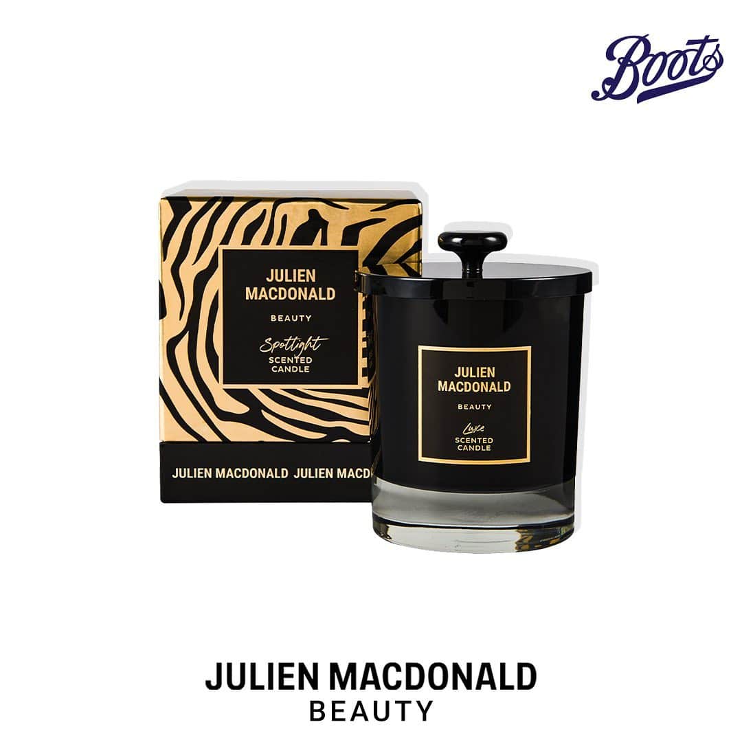 のインスタグラム：「Press 'pause' and relax in the glow of this candle from my new Exclusive Range with @bootsuk, JULIEN MACDONALD BEAUTY   Fragranced with notes of luxurious amber, irresistible patchouli and seductive vanilla, this amazing candle is part of their new gifting range   This range is exclusively at all @bootsuk stores, and online.  #BOOTSGIFTING #JULIENMACDONALD #JULIENMACDONALDBEAUTY」